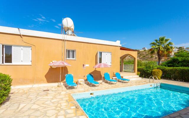 Villa Lela Pente Large Private Pool Walk to Beach A C Wifi Car Not Required Eco-friendly - 2167