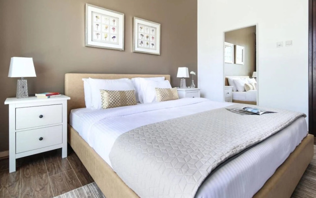 Breathtaking Beach Views in This 2BR in Marina!