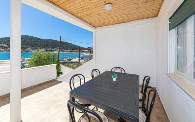 Awesome Home in Vinisce With Wifi and 3 Bedrooms