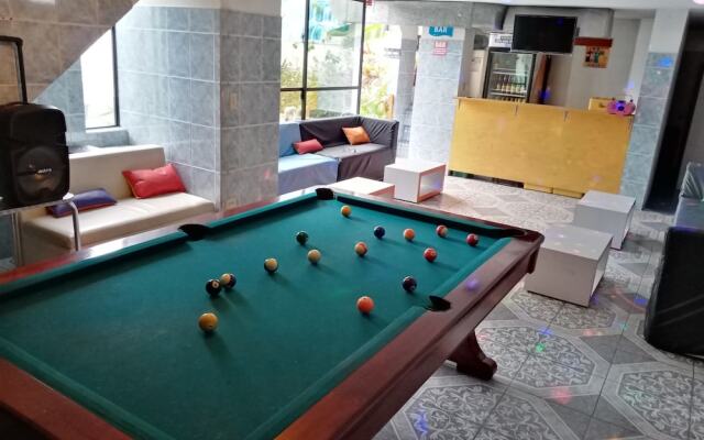 Water Palace Hostal