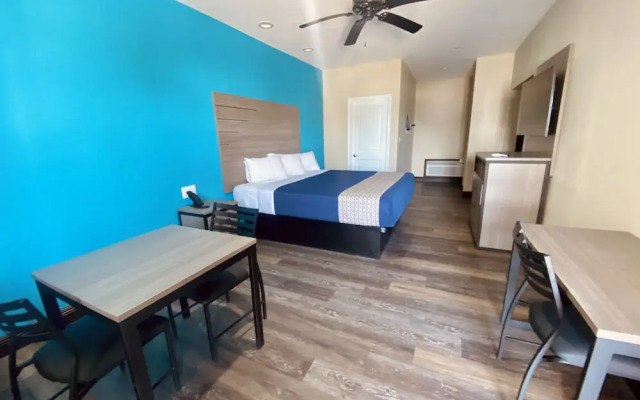 Scottish Inns & Suites Hitchcock/Santa Fe