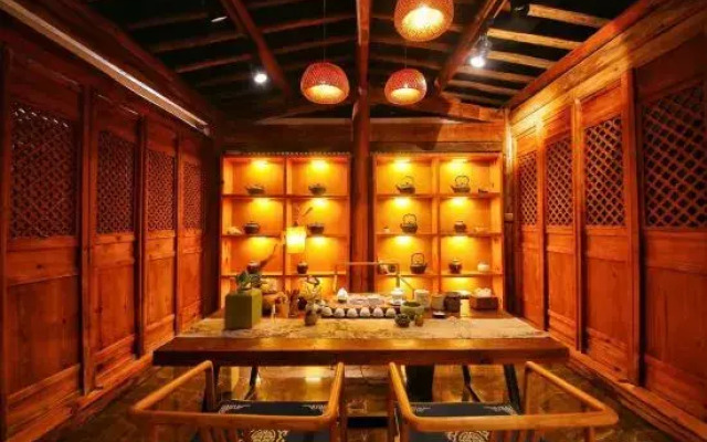 Viais International Hotel (Zhongshan Xiaolan High speed Railway Station Branch)