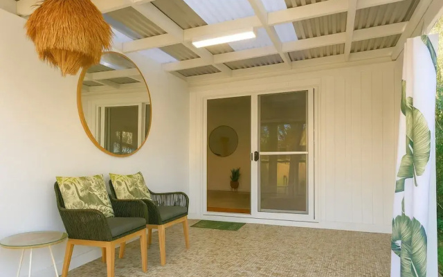 Light Filled 3-bed Coastal Home at Brighton Beach