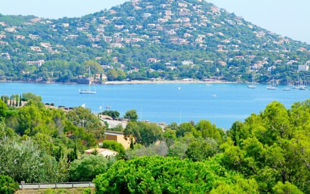 Agay appartement deux pièces vue mer