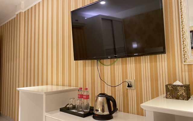 Lucky 8 Hotel