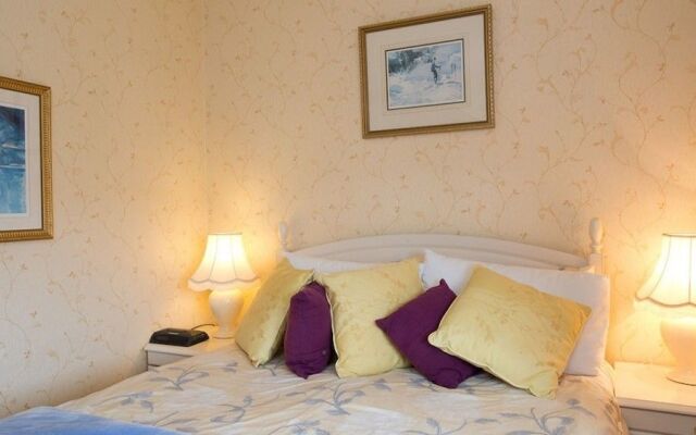 Braeside House