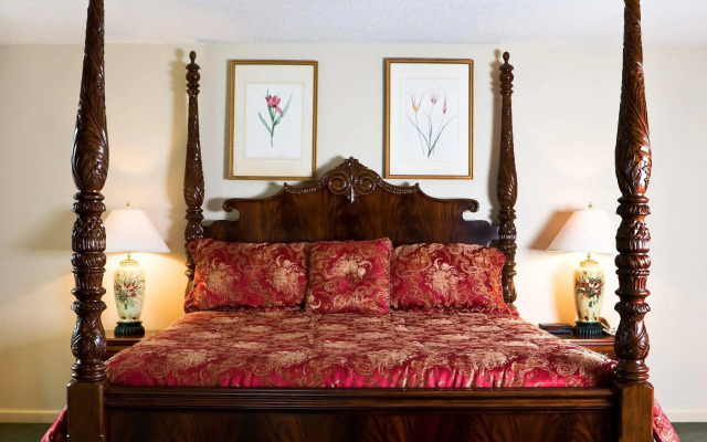 Meadowbrook Inn