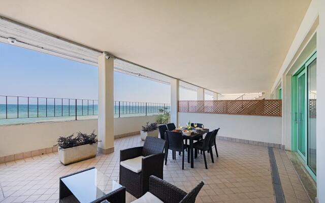 Residenza Miralago With Pool - One-bedroom With Terrace