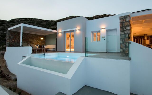 Theros Luxury Villas