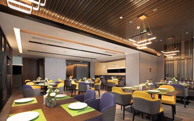 Hampton by Hilton Yuxi Hongta Railway Station