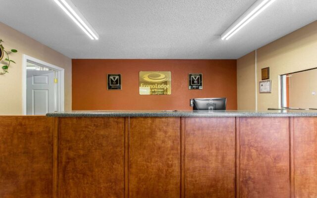 Econo Lodge & Suites Southern Pines - Pinehurst