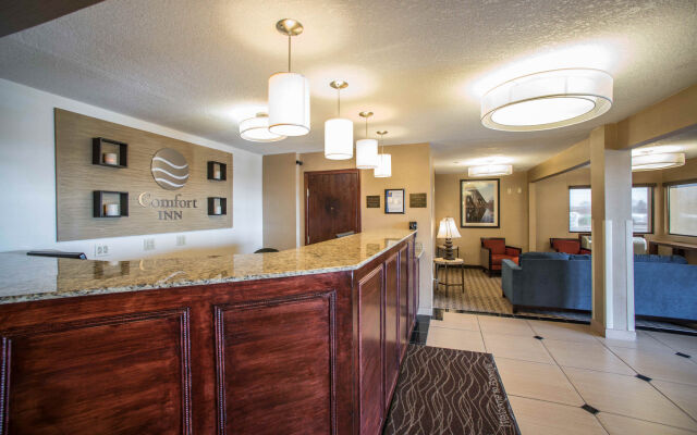 Quality Inn & Suites Boonville - Columbia