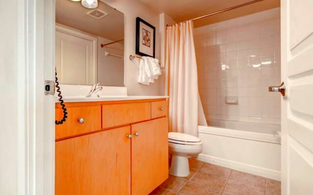 Global Luxury Suites at Spring Hill