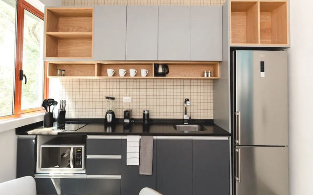 Beautifully Designed, Hi Tech Apt in La Condesa
