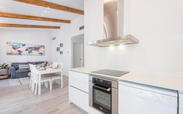 Lovely and bright apartment in the heart of Banyoles