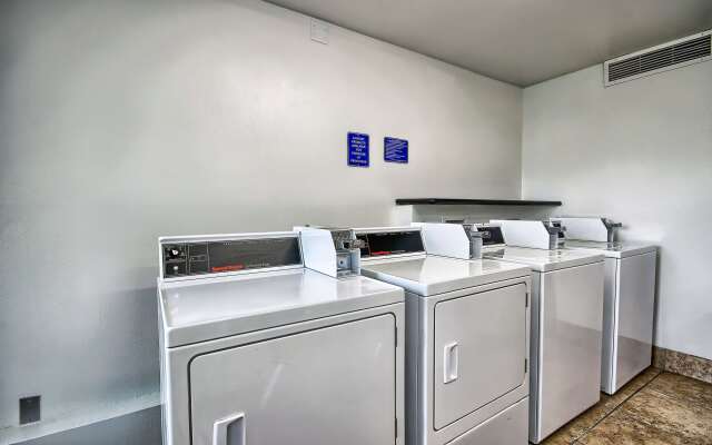 Motel 6 Columbus, OH - West
