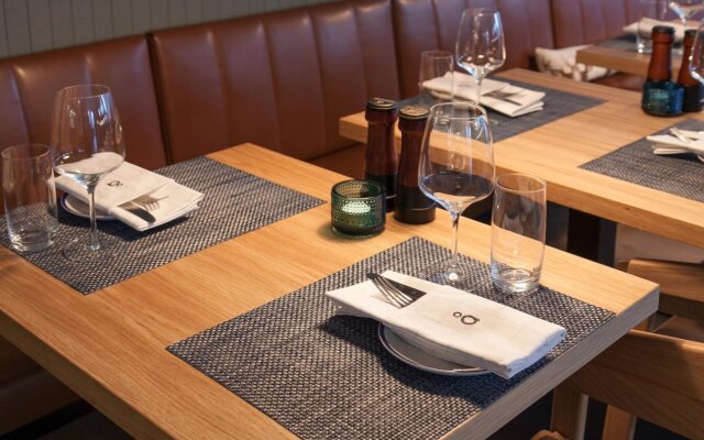 Отель Courtyard by Marriott Amsterdam Arena Atlas