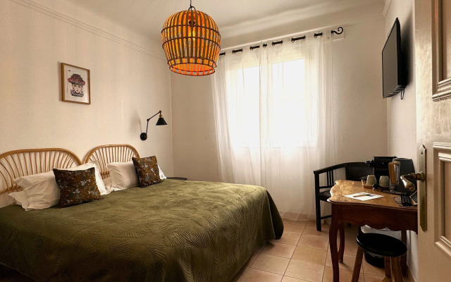 Hôtel Les Flots Bleus