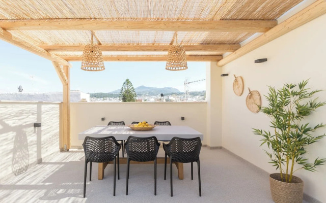 Old Town Charm-Cozy 2BR with Rooftop