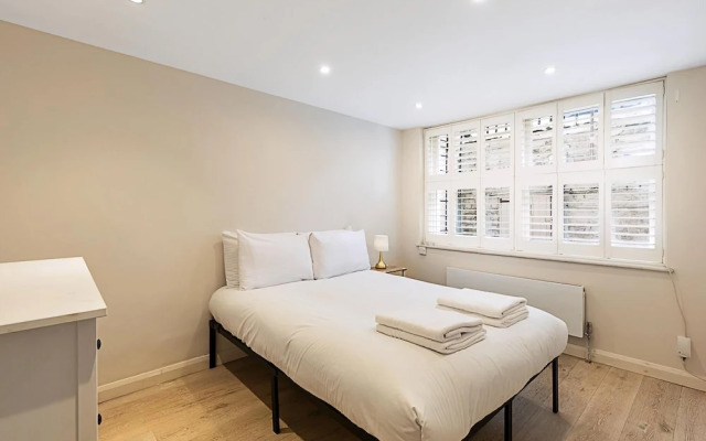 Beautiful Modern 4BR House in Central London