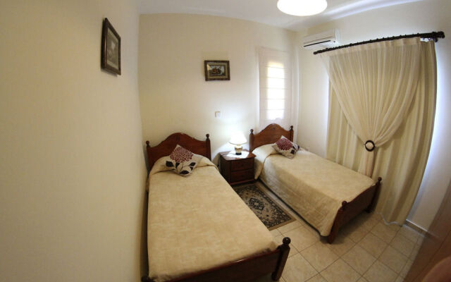 Eve Pissouri Villas