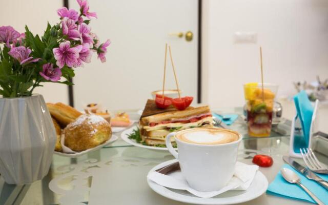 Navona Open Space Aparthotel