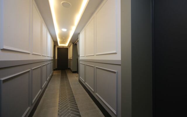 Busan Choeup Yuna Hotel