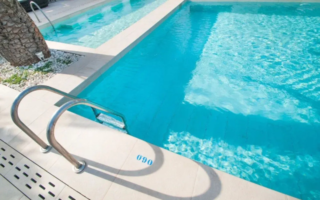 Secret Oasis Ibiza- Adults Only