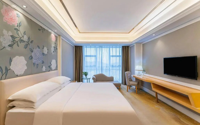 Vienna International South Railway Station