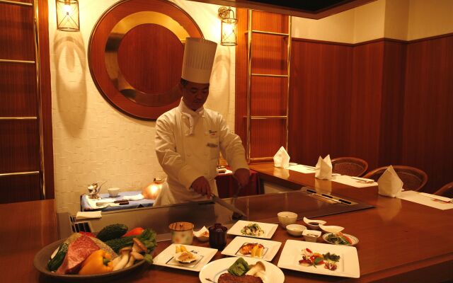 Hotel Breezebay Marina