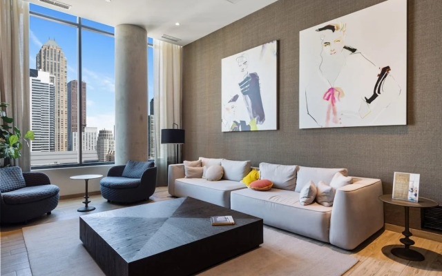 Gold Coast Retreat Skyline Views Walkable