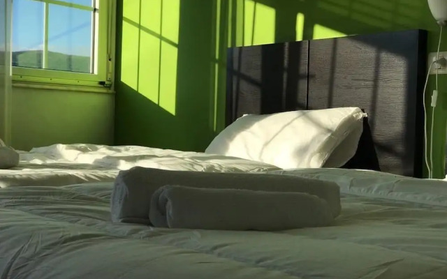 Hotel Playa de Quenxe