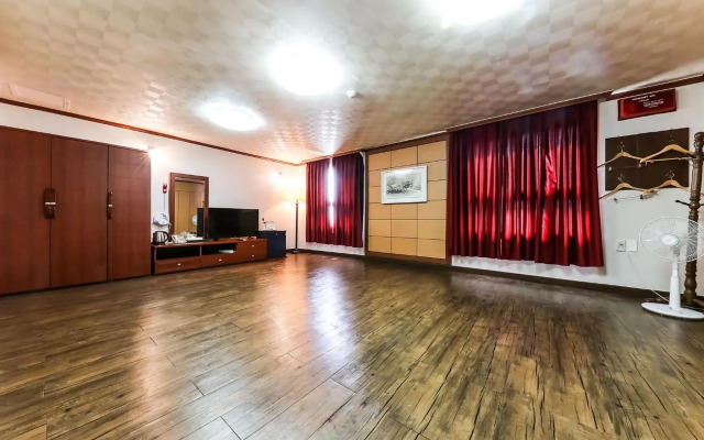 Kyungha Spa Hotel