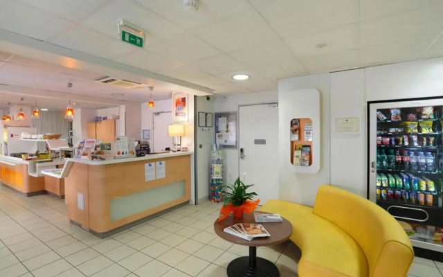First Inn Hotel