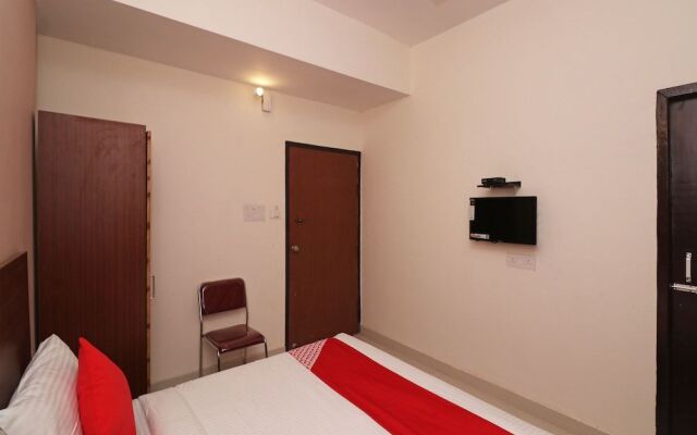 OYO 24051 Flagship Shubh Inn Gomti Nagar