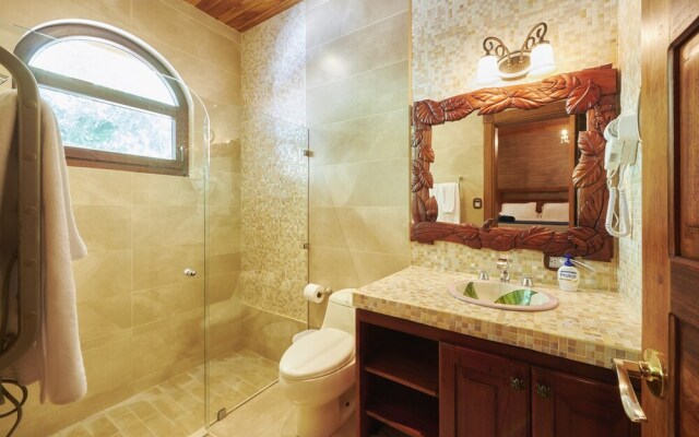 Blue Jewel Oceanfront Private Villa