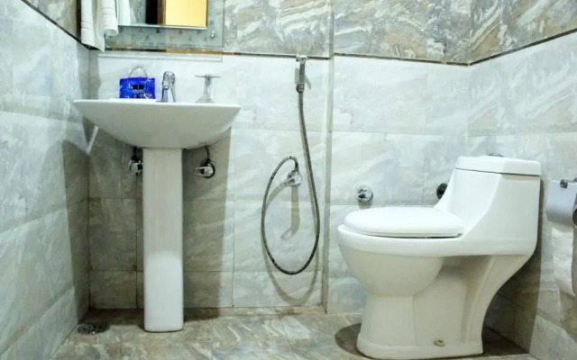 OYO 2238 Hotel Basera Brij Bhoomi