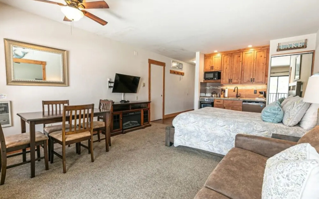 243 Bldg C 1 Bedroom Condo