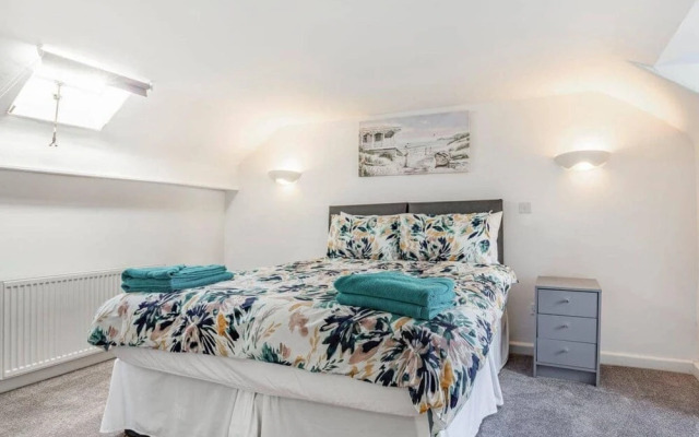 Lovely Villa 3 Kings 1double Sofa bed