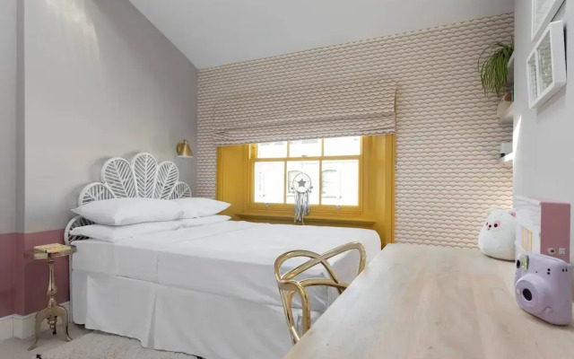 Westbourne Park Road XVI by Onefinestay