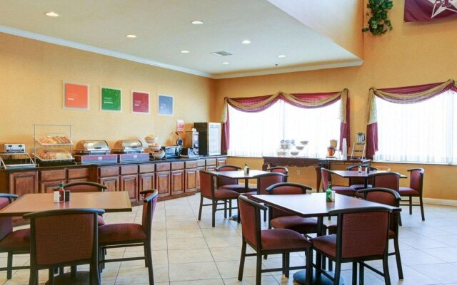 Comfort Suites Texas Ave.