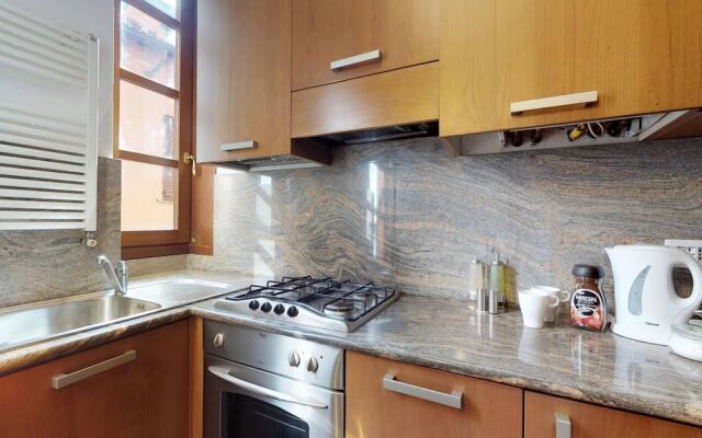 Fashion District Apartment