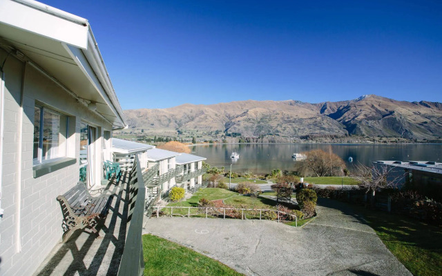 Panorama Court