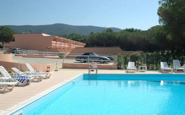 Residence Rex Lo Scoglietto