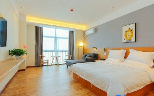 Zhengzhou Zihu Guanlan Fashion Hotel