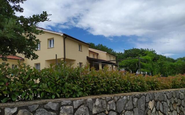 Mama Residence