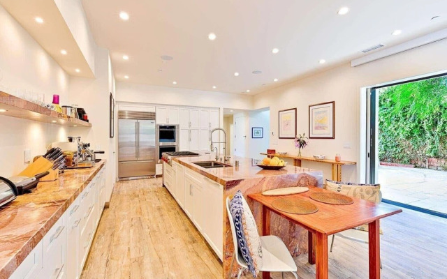 Dolphin Sunset - 4 Br Home