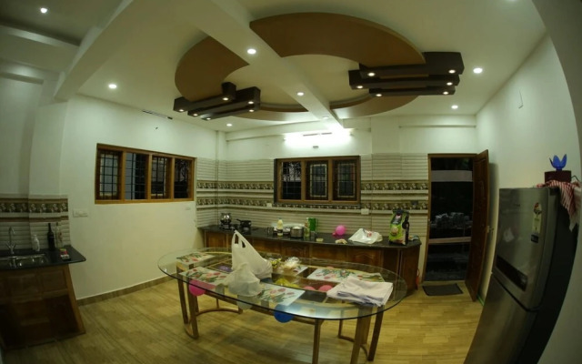 Thodupuzha 4-bhk Luxury Home awy From Home