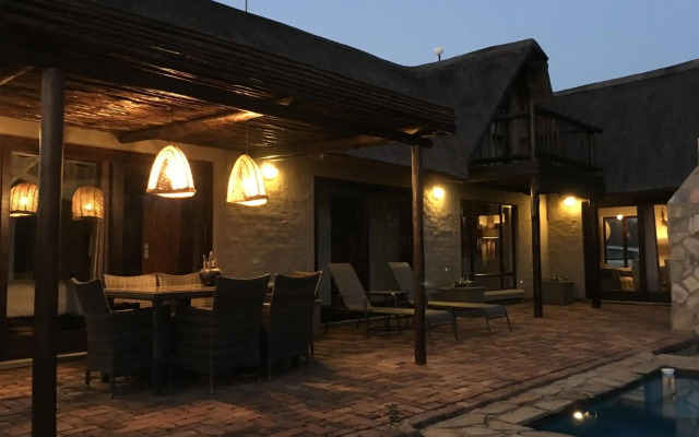 Giraffe Lodge