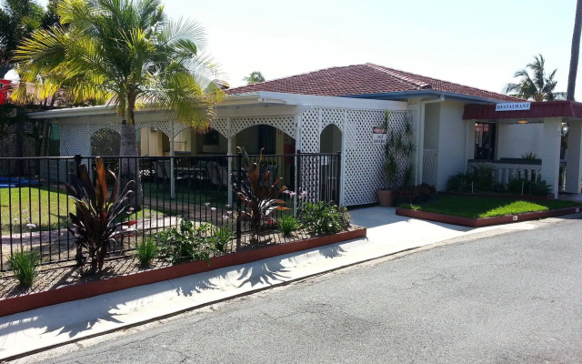 Tropic Coast Motel
